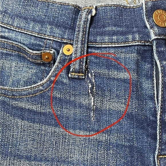 Madewell Distressed 9” High Riser Blue Jeans - Size 26 - Picture 11 of 11